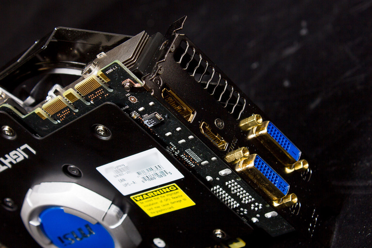 MSI-GeForce-GTX-770-Lightning 05